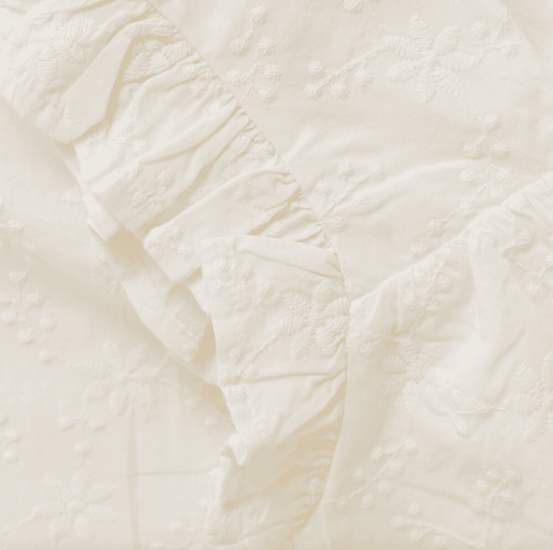 Top Embroidery Cloud Creamie 