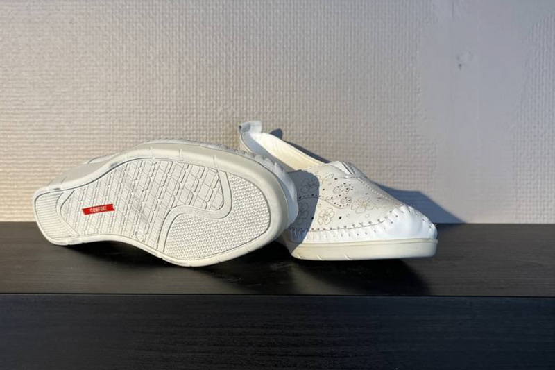 Naturform Hvit Skinnsko 
